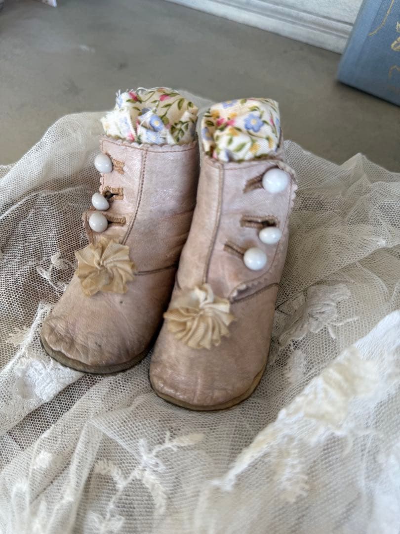 フランスアンティーク激レア淡いピンクレザーベビーブーツ