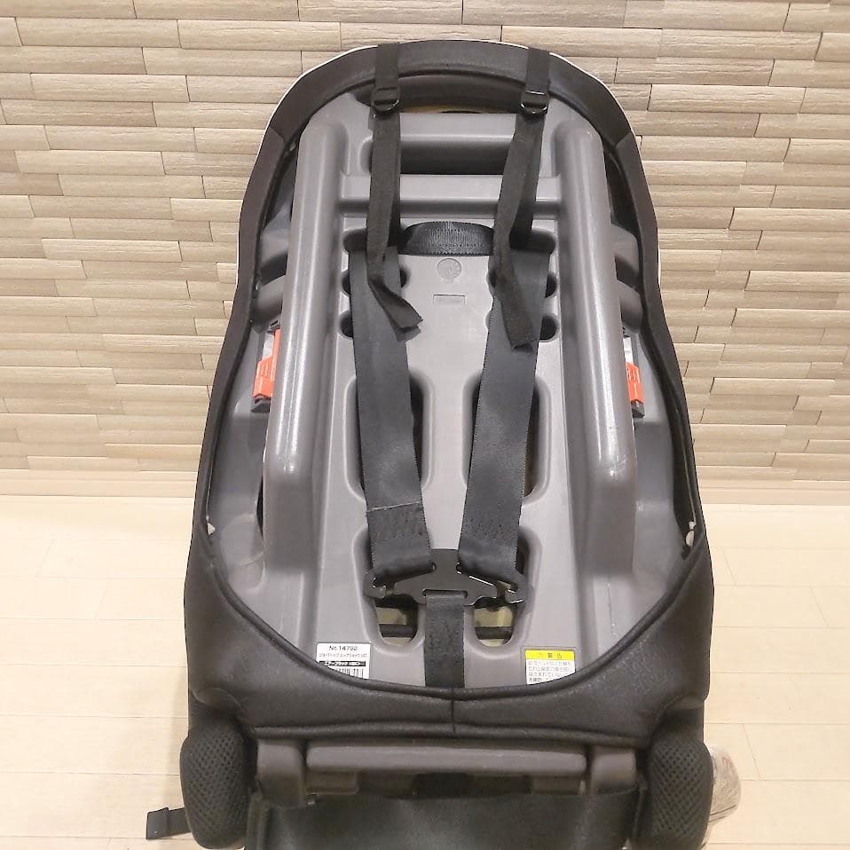 Combi コンビ ジョイトリップ エッグショックGC ジュニアシート