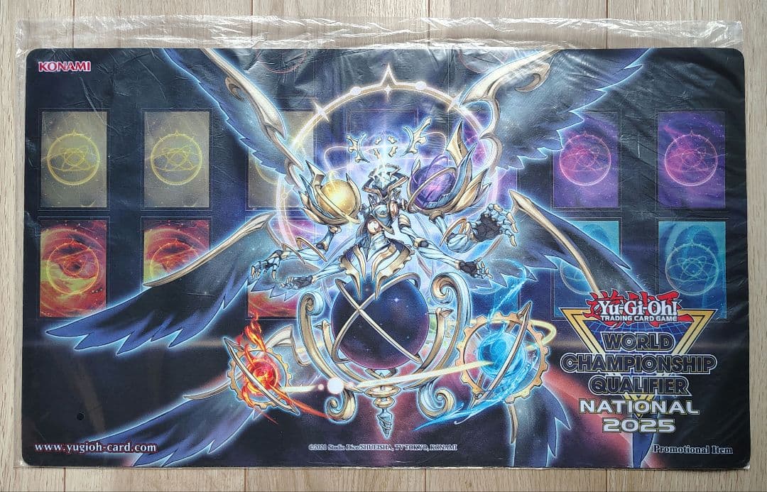 遊戯王 公式 プレイマット 創世の神 デウテロノミオン WCQ 2025 未開封
