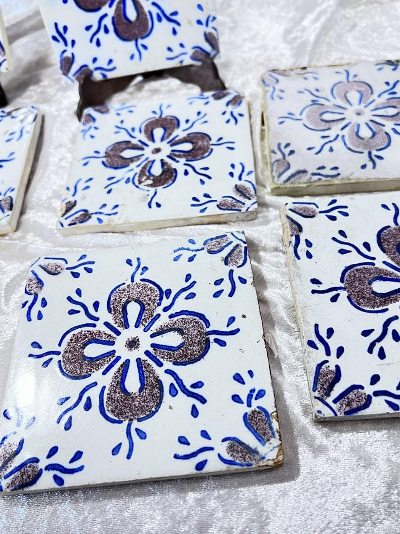 古いタイル　花柄 9枚セット DISTRESSED　フランス　銘あり