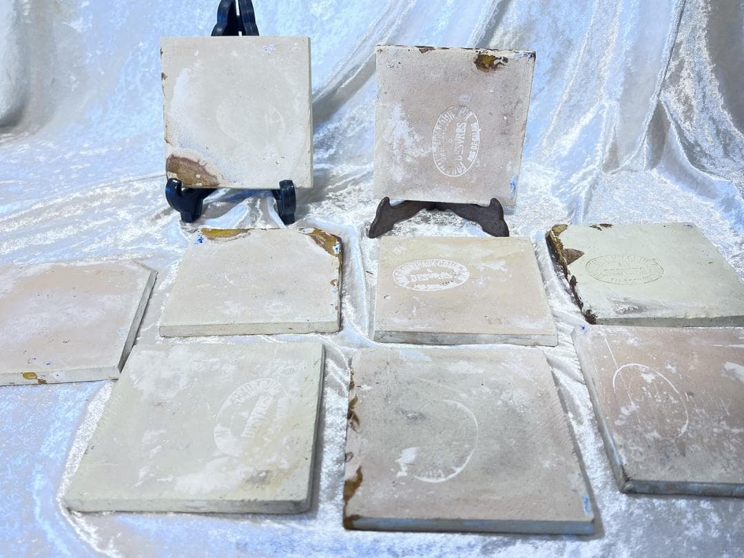 古いタイル　花柄 9枚セット DISTRESSED　フランス　銘あり