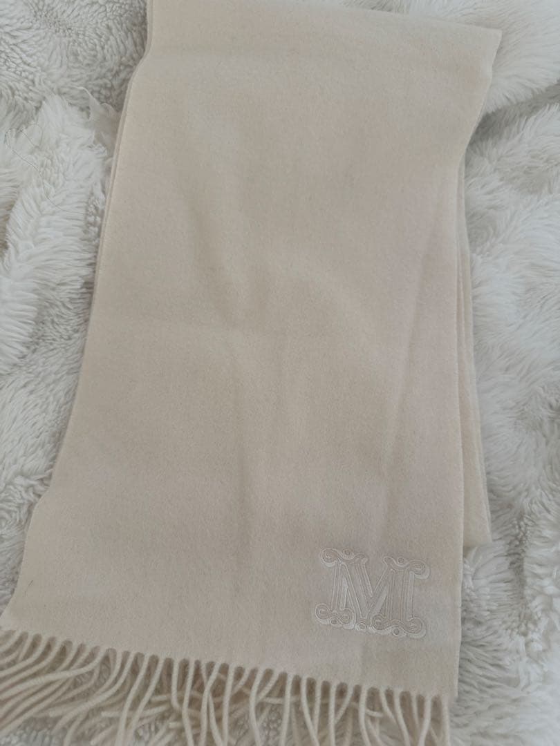 み*♡様 最終値下げ　MAXMARA マフラー　ダリア