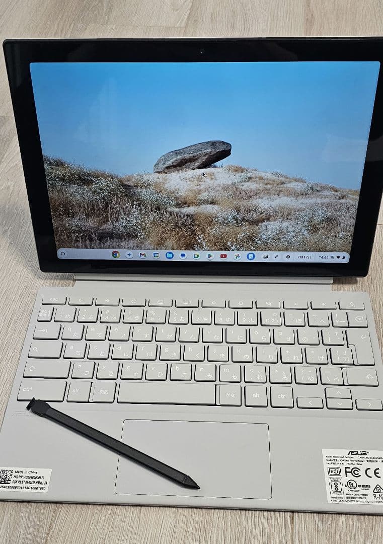 ASUS 2-in-1 Chromebook 10.5インチ 本体