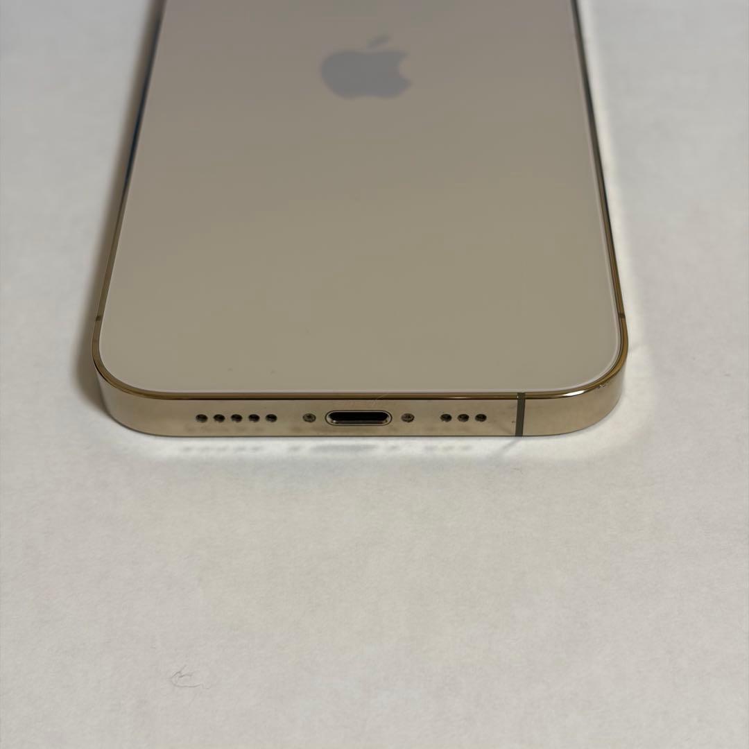 Apple iPhone 13 Pro ゴールド