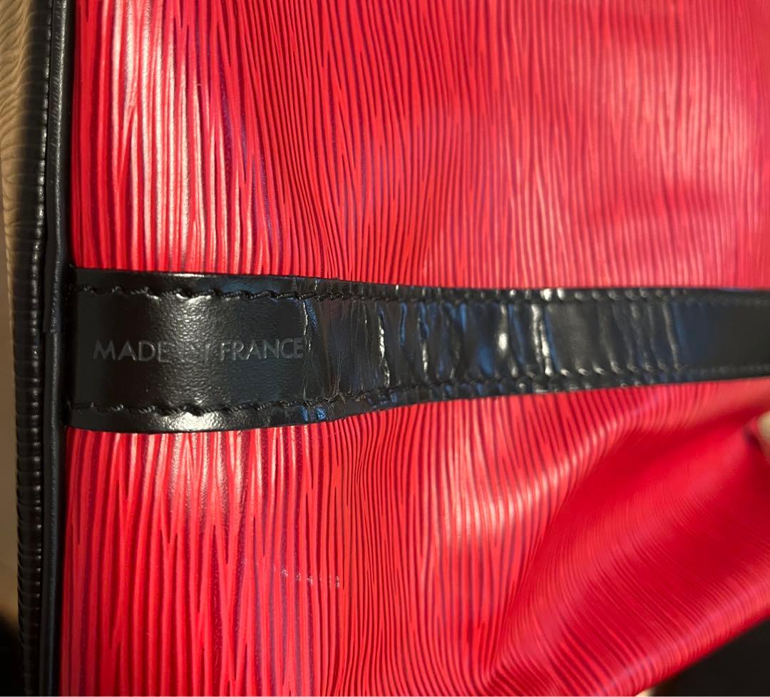 ルイヴィトン　エピ　プチノエ　赤