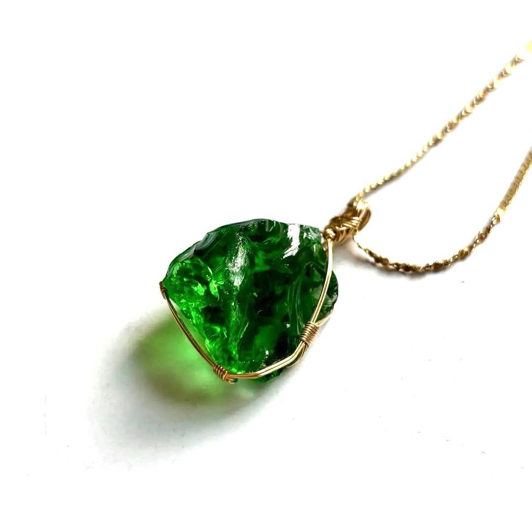 アンダラクリスタル原石（グリーン） ペンダントトップ