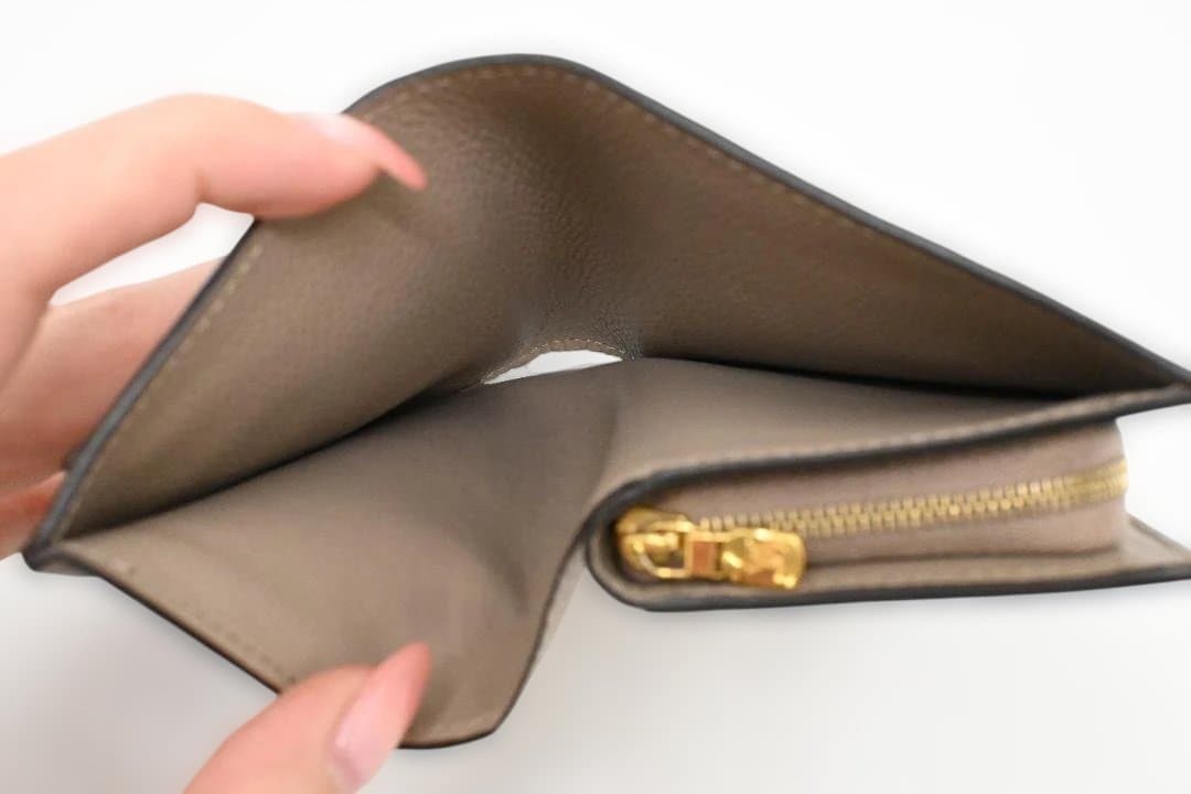 【大人気品】Louis Vuitton　アンプラント　財布　コンパクトウォレット