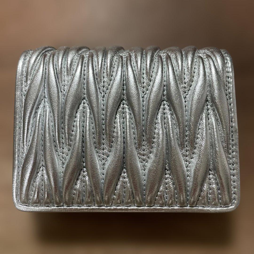 miumiu☆ミュウミュウ☆マテラッセレザー折り財布