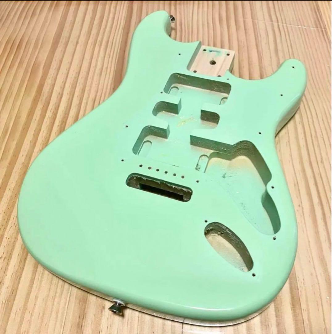 ギター　ストラトキャスター  ボディ　美品　Stratocaster