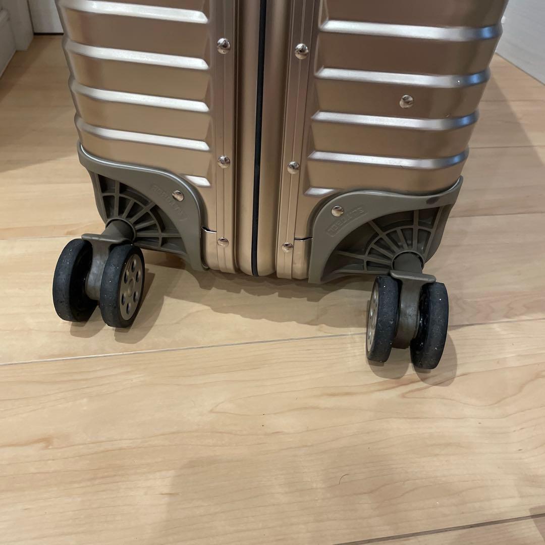 occa プレミアム 高級アルミスーツケース キャリーケース シルバー