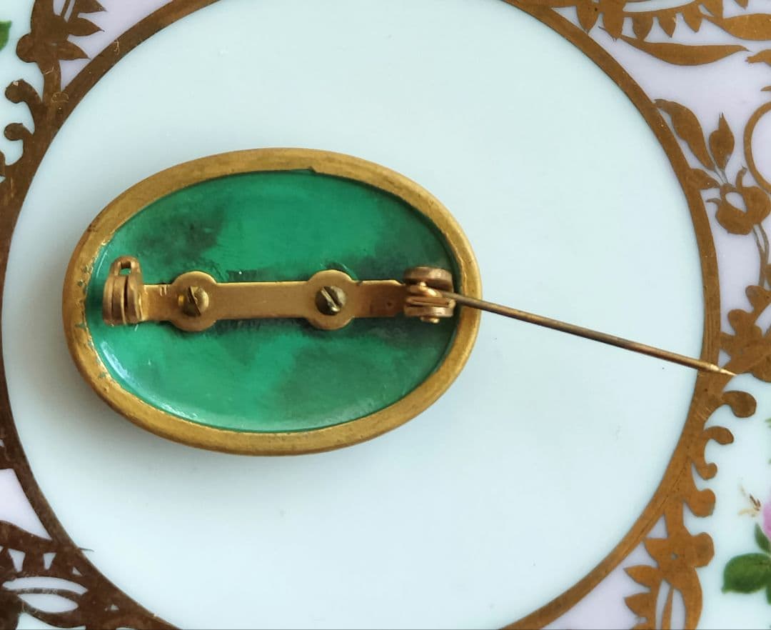 有田焼 俊兼 トシカネ 黄色 ハイビスカス ブローチ