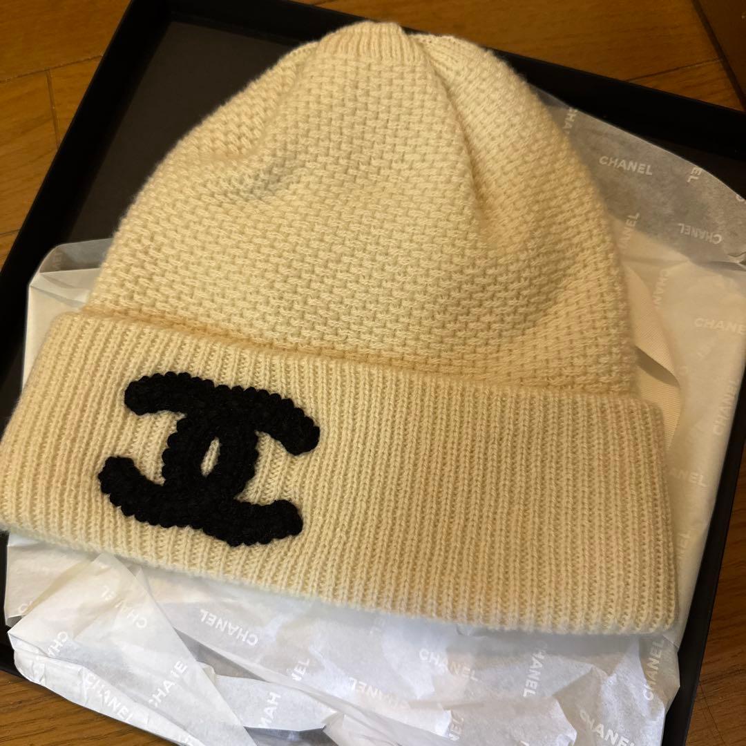 新品タグ付き　CHANEL カシミヤ ニット帽　白　アイボリー