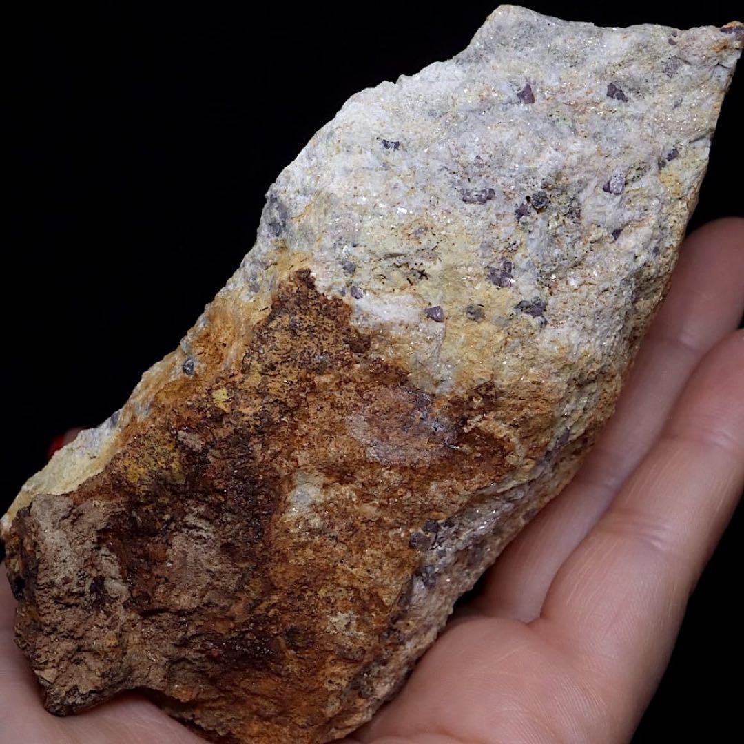 カリフォルア産 コランダム 原石 399.5g CRD100 鉱物　天然石