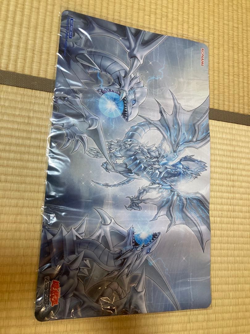 遊戯王 白き龍の威光 プレイマット 未開封