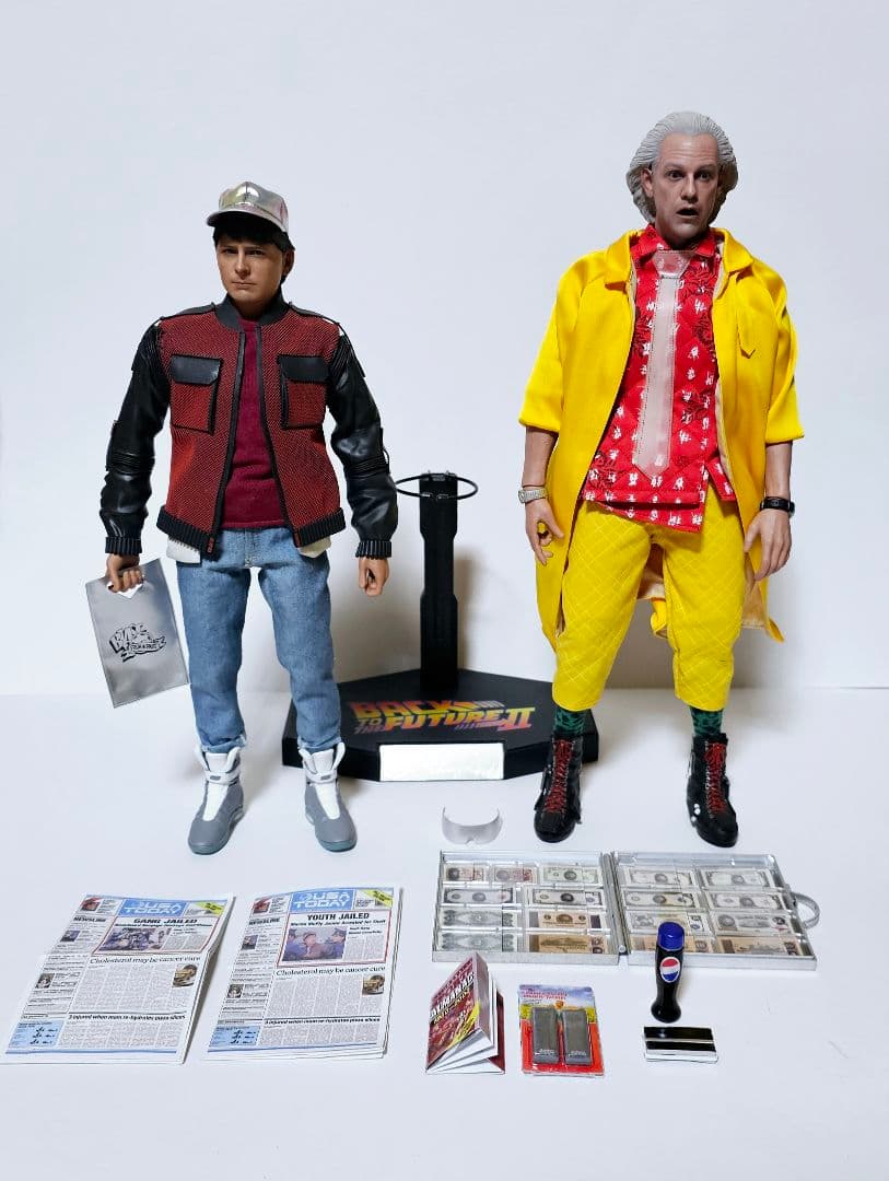 マーティ・マクフライ エメット・ブラウン ホットトイズ 2体セット