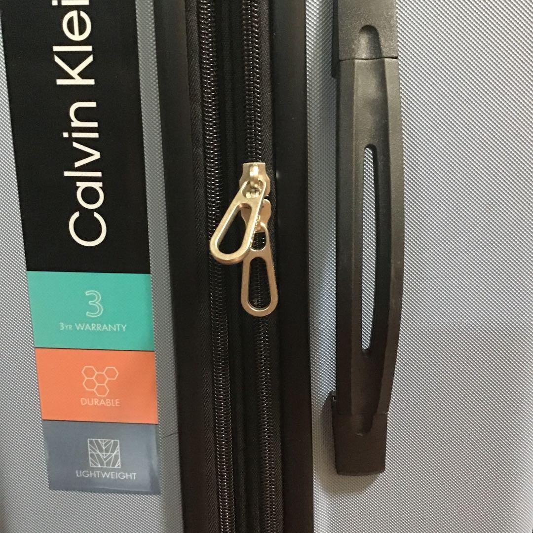  スーツケース　　海外限定　カルバンクライン　ブルー系