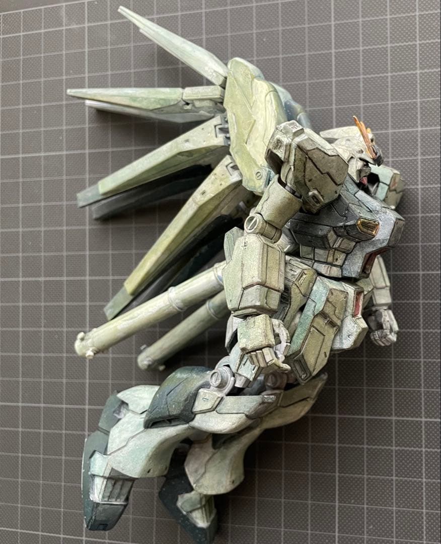 νガンダム全塗装アニメ塗りおまけつきハイニューガンダムガンプラプラモデル