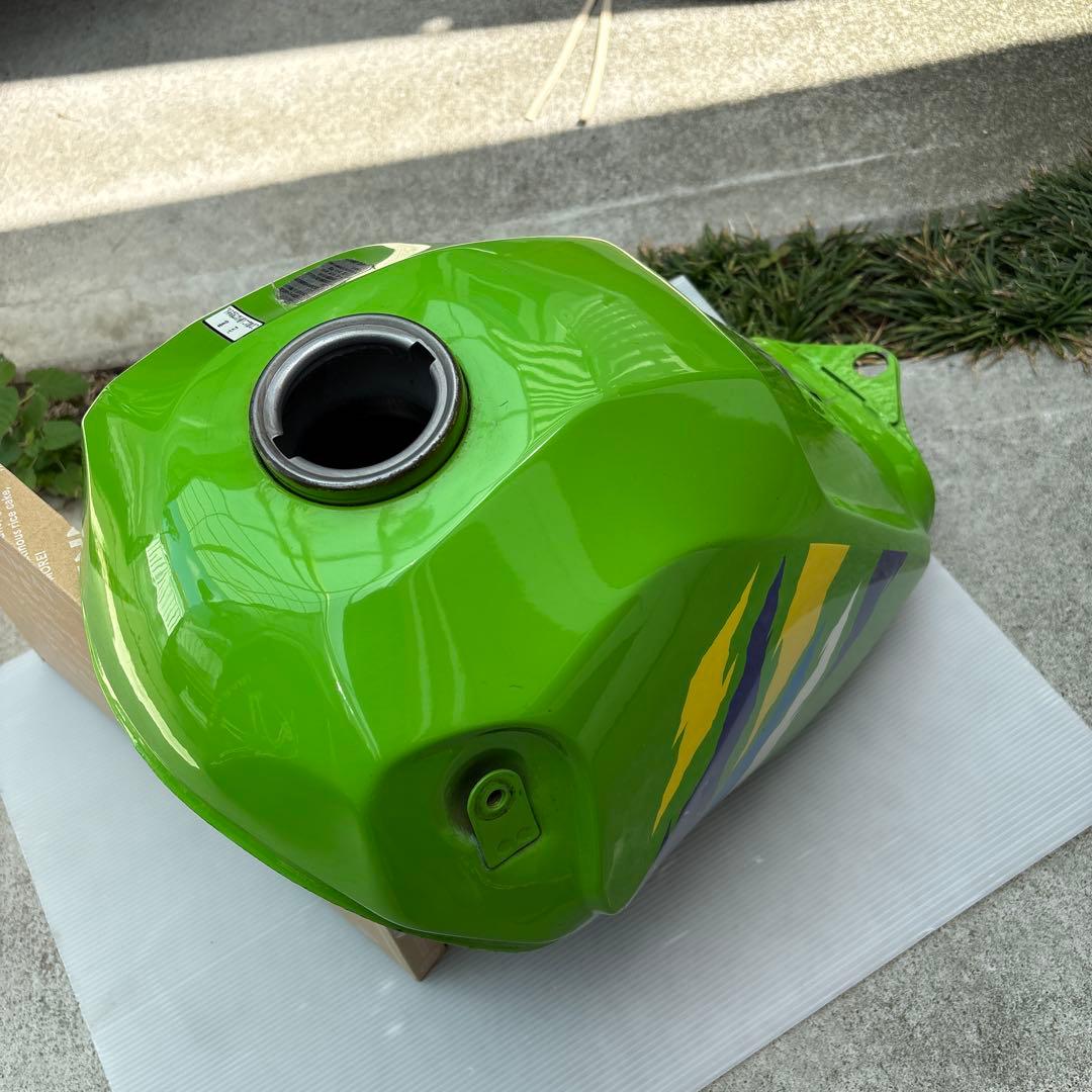 【最終価格】Kawasaki KSR純正タンク