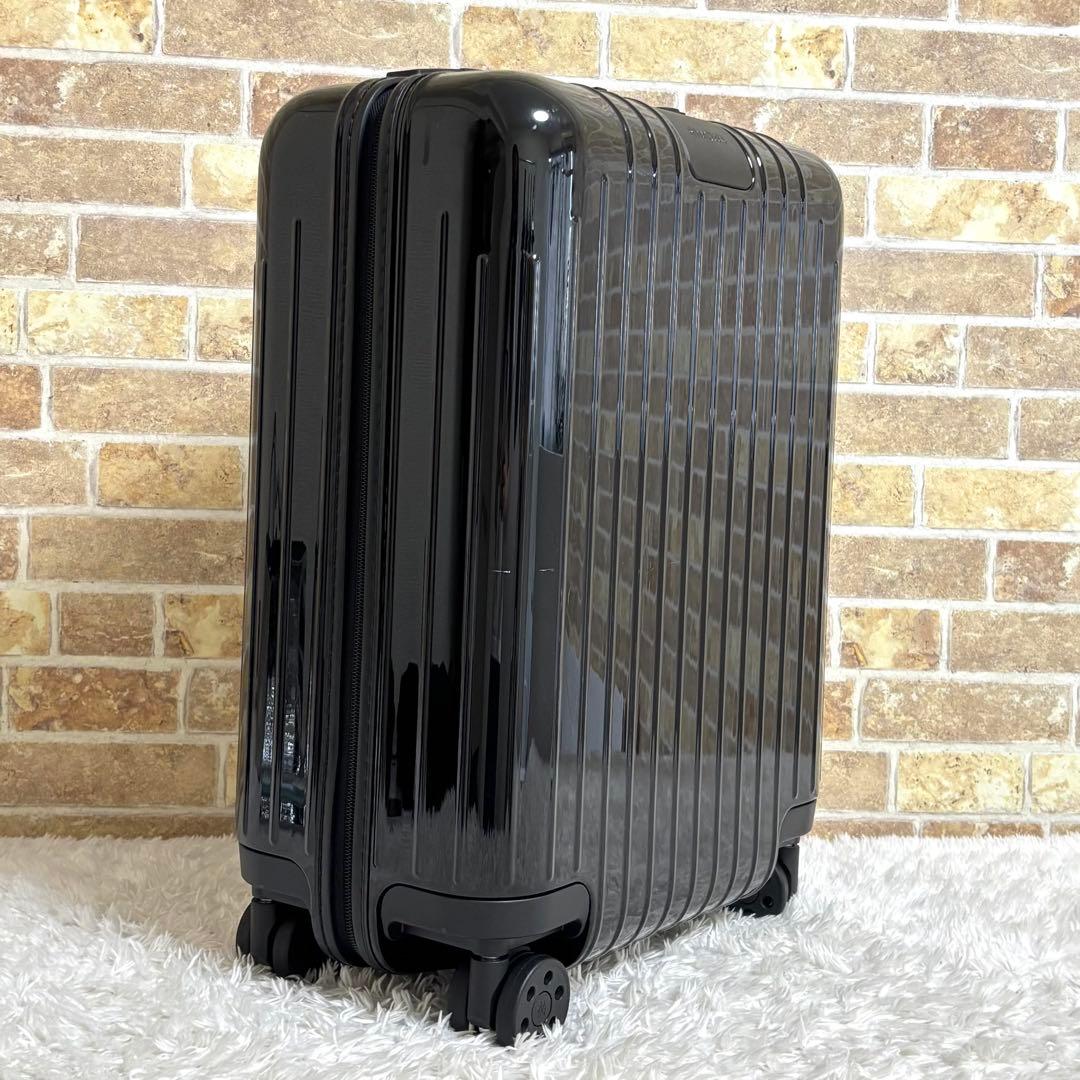 【美品】 リモワ エッセンシャル ライト キャビンU キャリーケース 28L