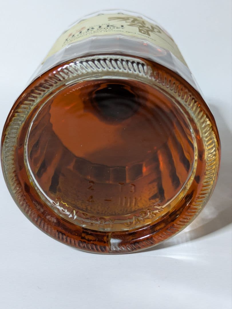 サントリー 響 12年 700ml 箱有り ウイスキー hibiki