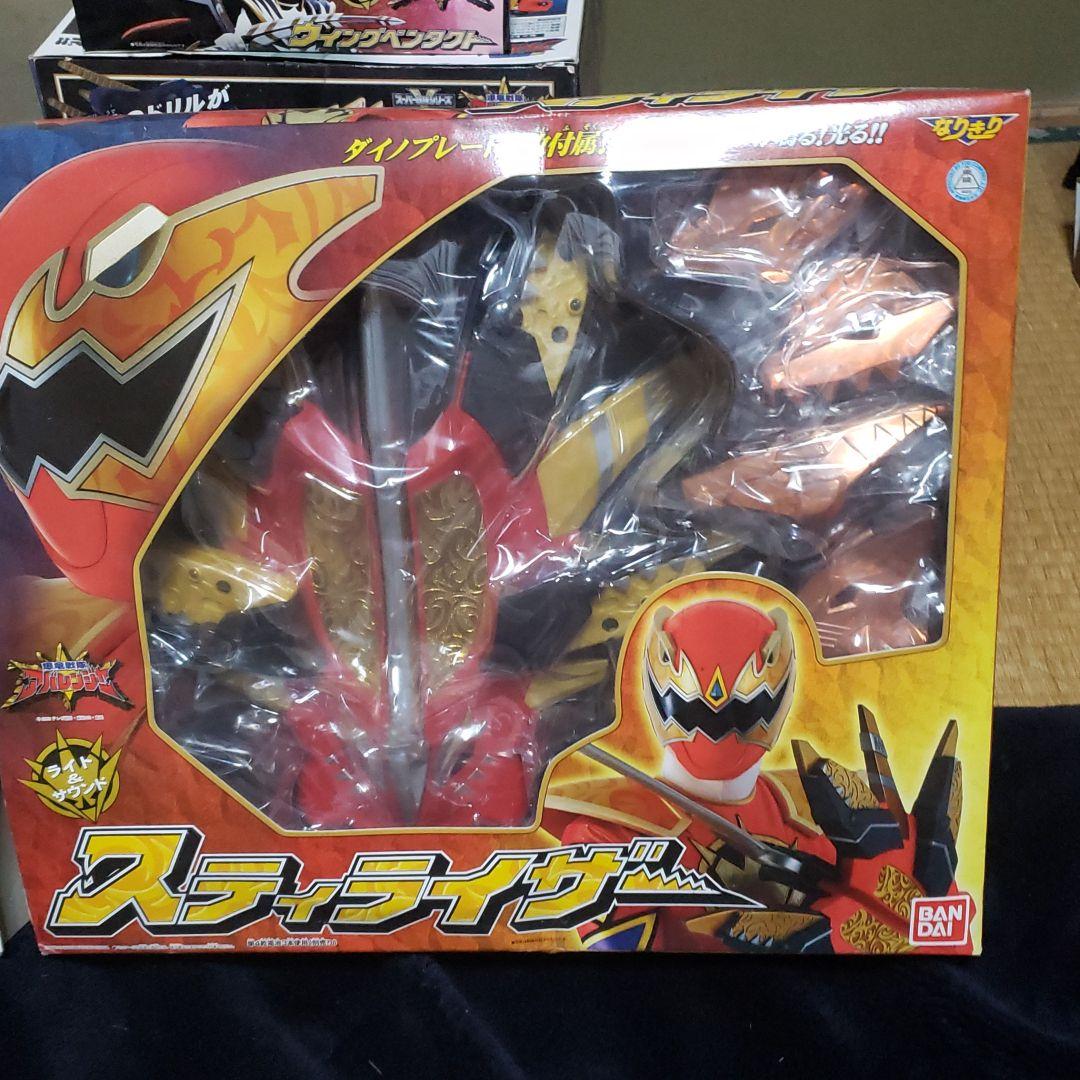 仮面ライダー、アバレンジャーおもちゃセット
