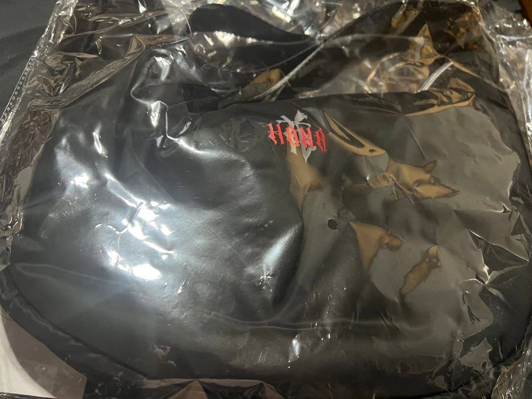 【新品 未使用】HANA ロゴラウンドバッグ　デビュー直前イベント　バック