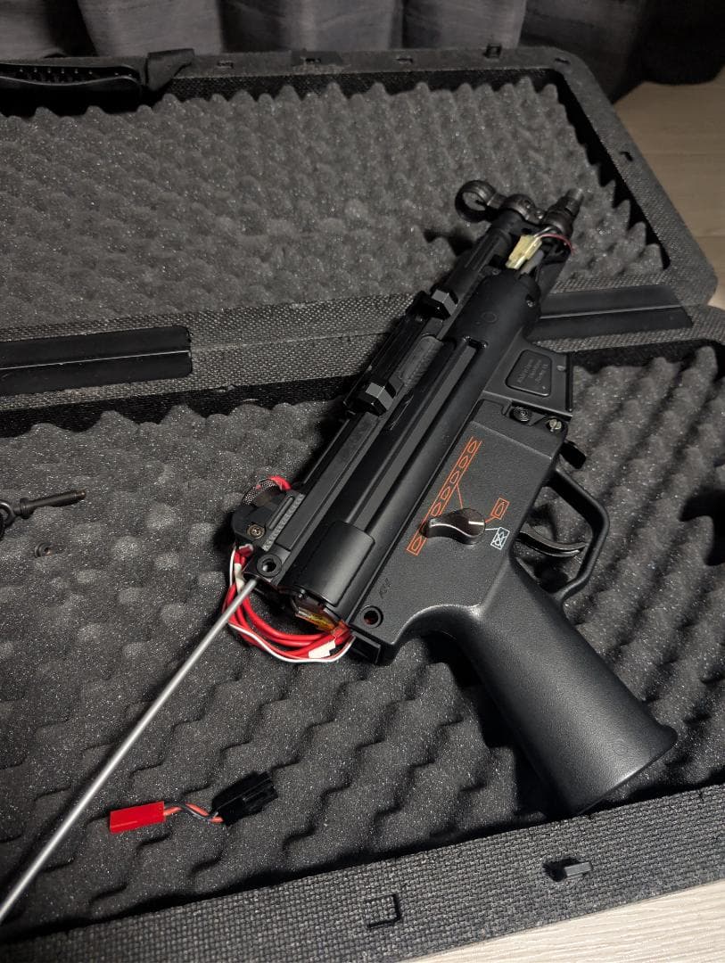 東京マルイMP5K、カスタム品、MOSFET、LiPo対応、実射可、付属品多数