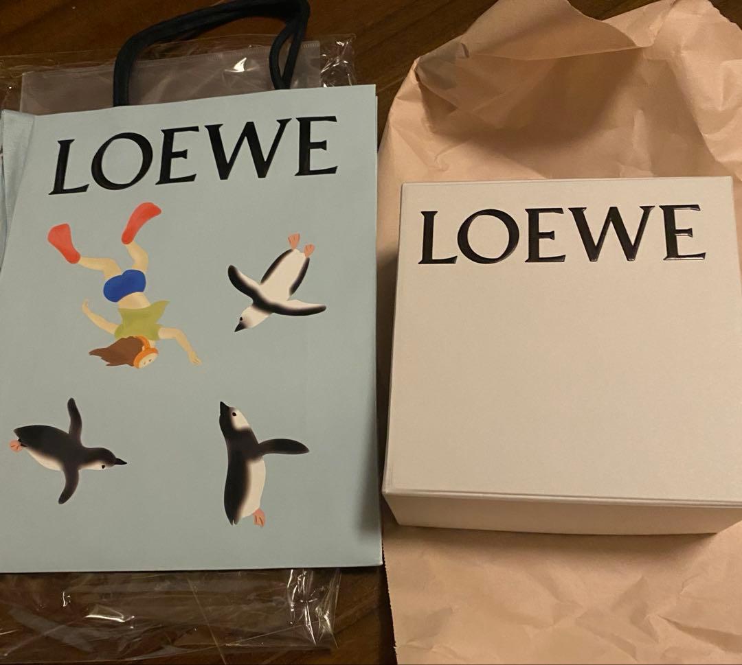 新品　LOEWE ロエべ　ぺブル バーティカル ウォレット スモール