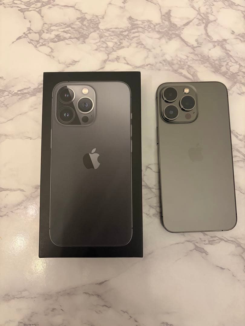 【極美品・バッテリー新品】iPhone 13 PRO 256GB グラファイト