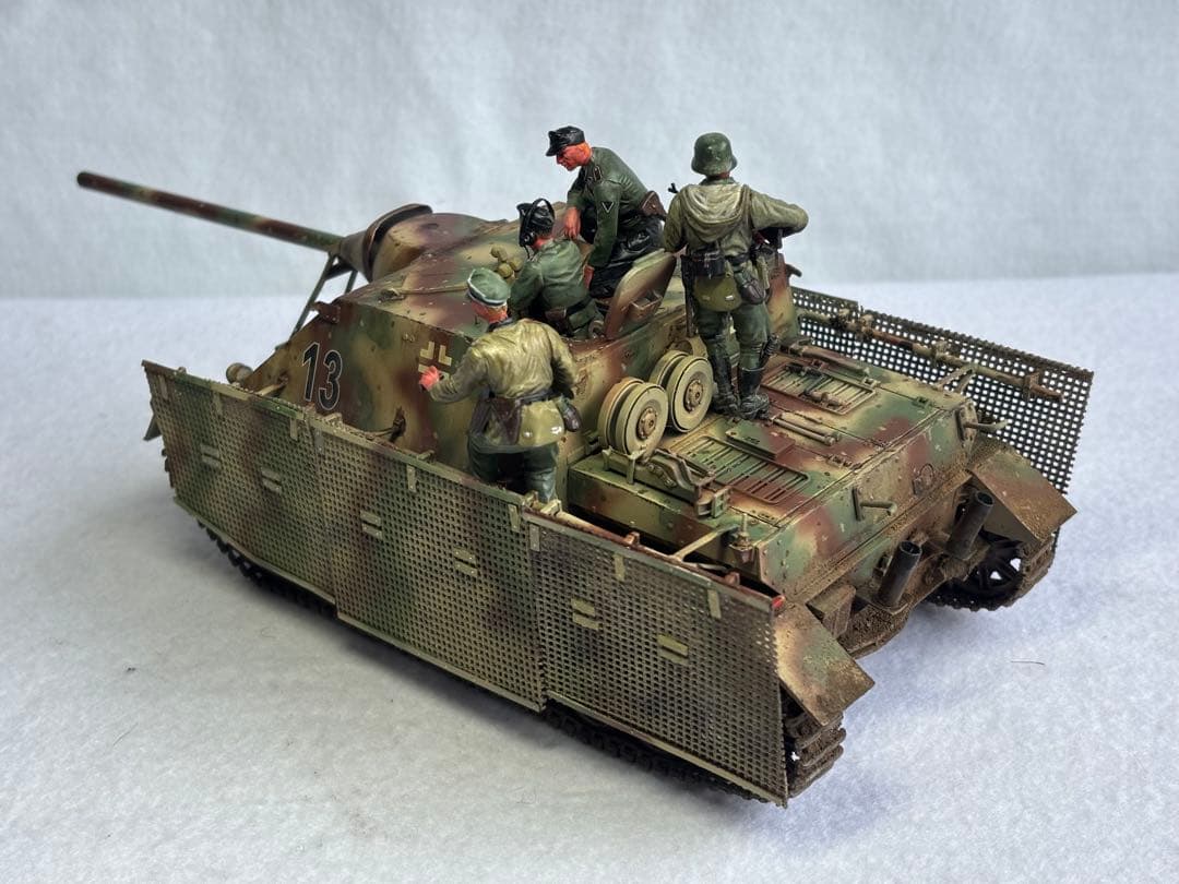 １／35ドイツ陸軍４号駆逐戦車Aプラモデル完成品