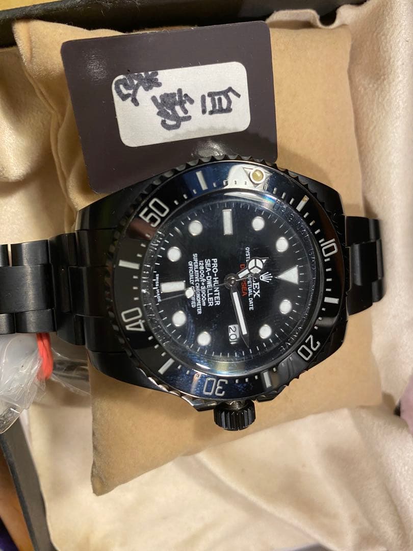 訳あり自動巻き 腕時計　完動品32ミリ206グラムベルト破損部品あり格安出品