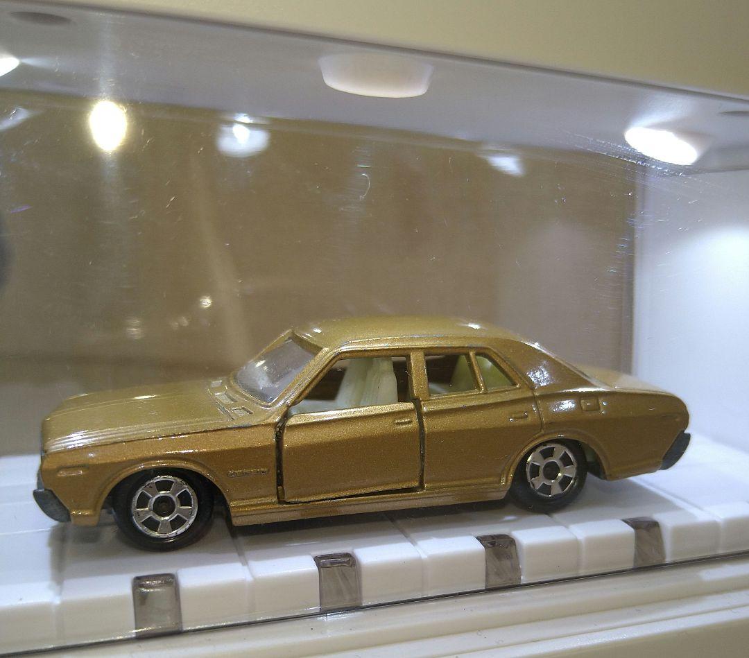 香港トミカ　日産 セドリック　超希少品！