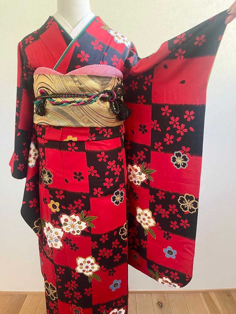 S*様 振袖　振袖フルセット　着物　市松　桜　金彩　美品