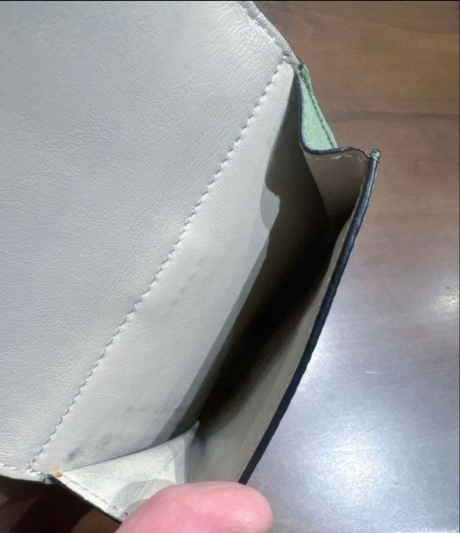美品　LOEWE グリーン 三つ折り財布