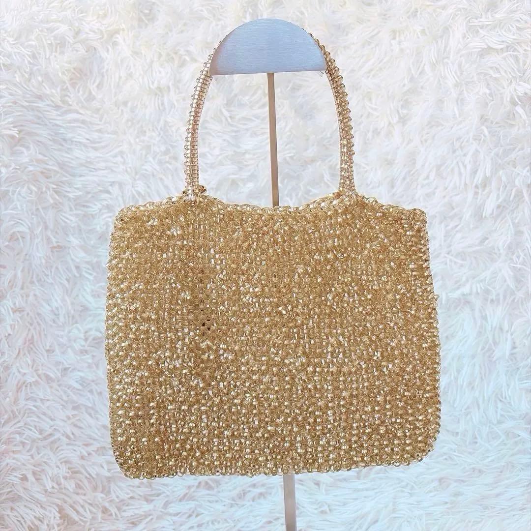 アンテプリマ　スクエアミディアム　シャンパンゴールド　チェーン　チャーム付き