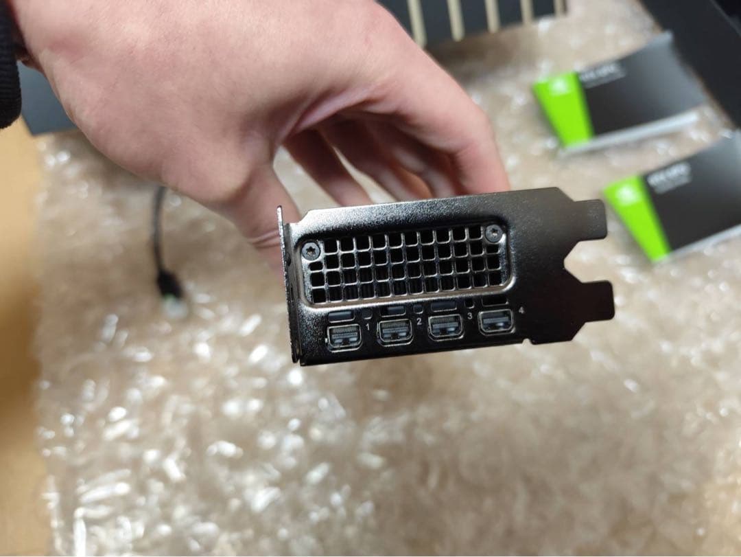 NVIDIA RTX A2000 6GBモデル