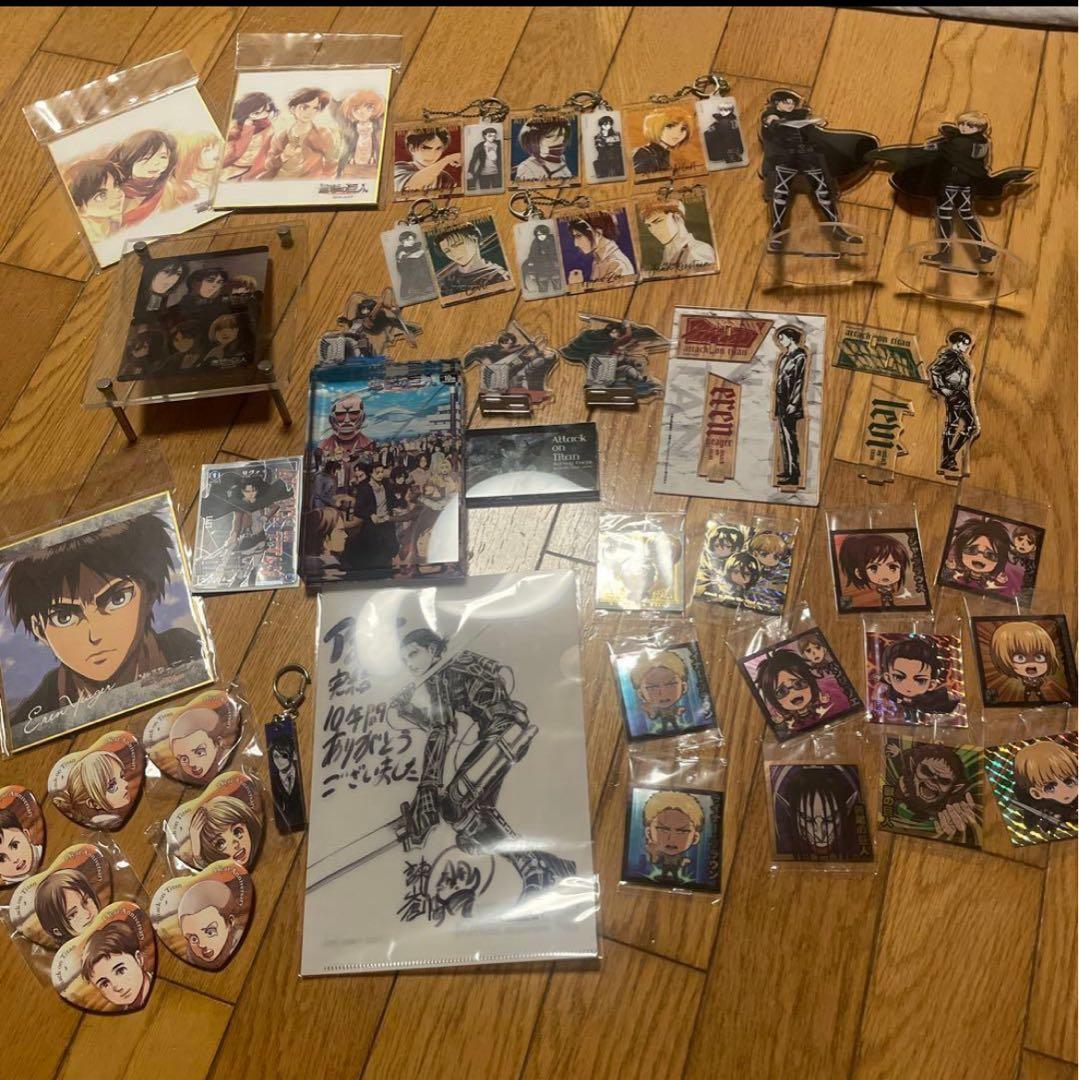 進撃の巨人 アクリルスタンド・キーホルダーセット