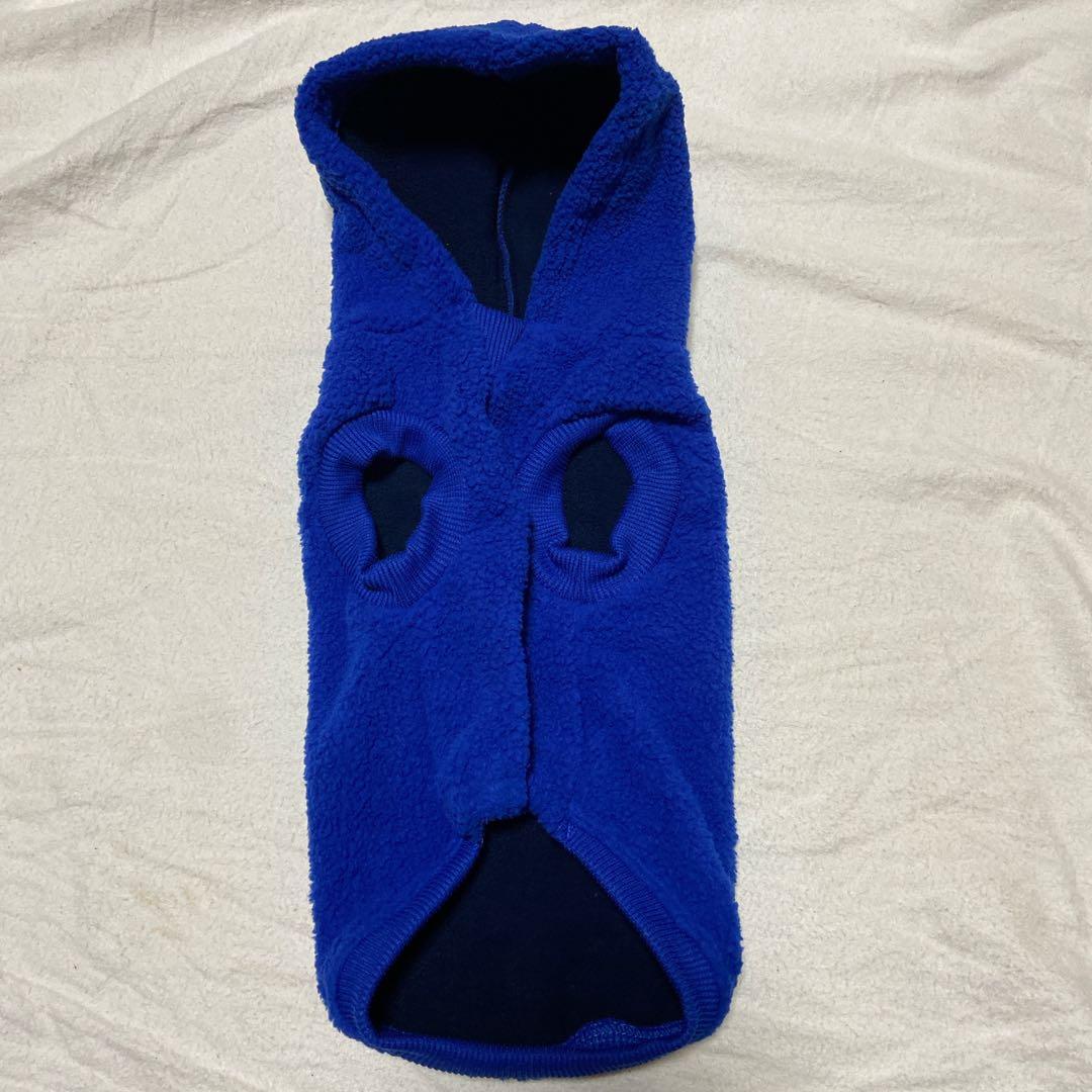 小型犬用 パーカー付き・寒さからワンちゃんを守る 暖かいもふもふの手触りＭ