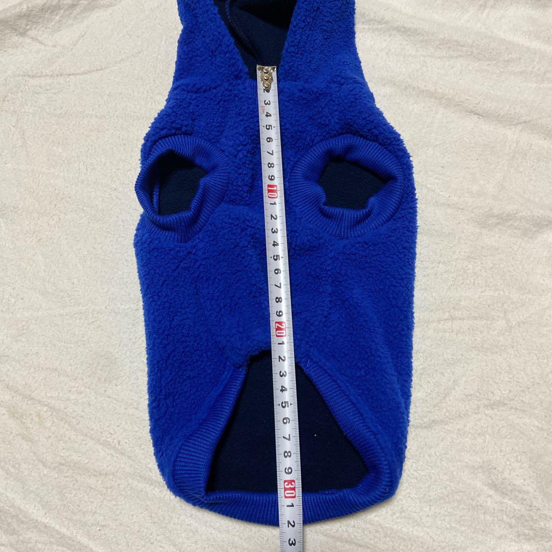 小型犬用 パーカー付き・寒さからワンちゃんを守る 暖かいもふもふの手触りＭ