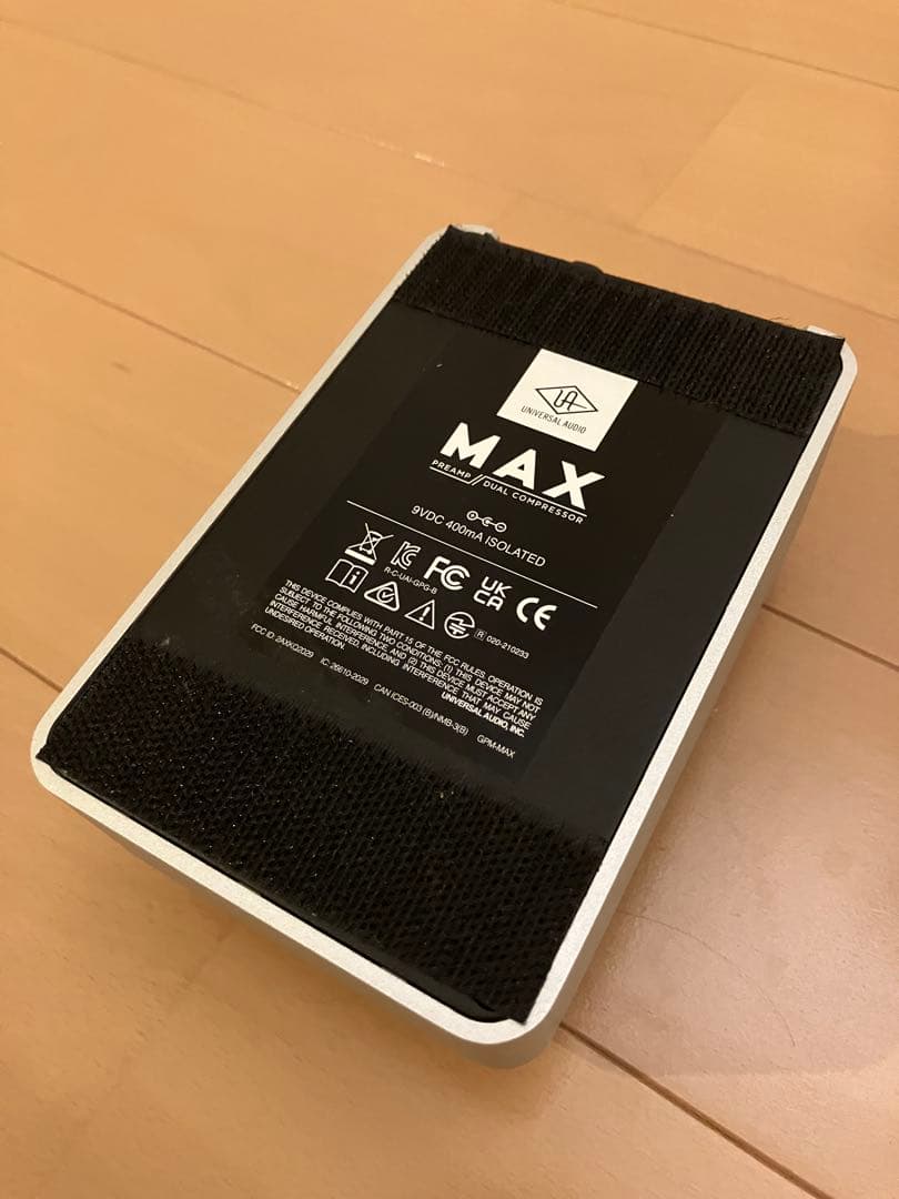 ギター UAFX MAX Preamp/Dual Compressor