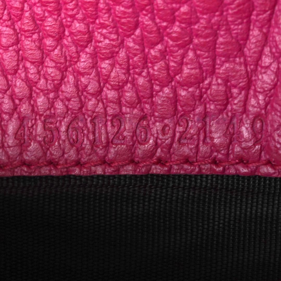 ✨未使用展示品✨　GUCCI ミニ財布　マーモント　GGロゴ 二つ折り　ピンク