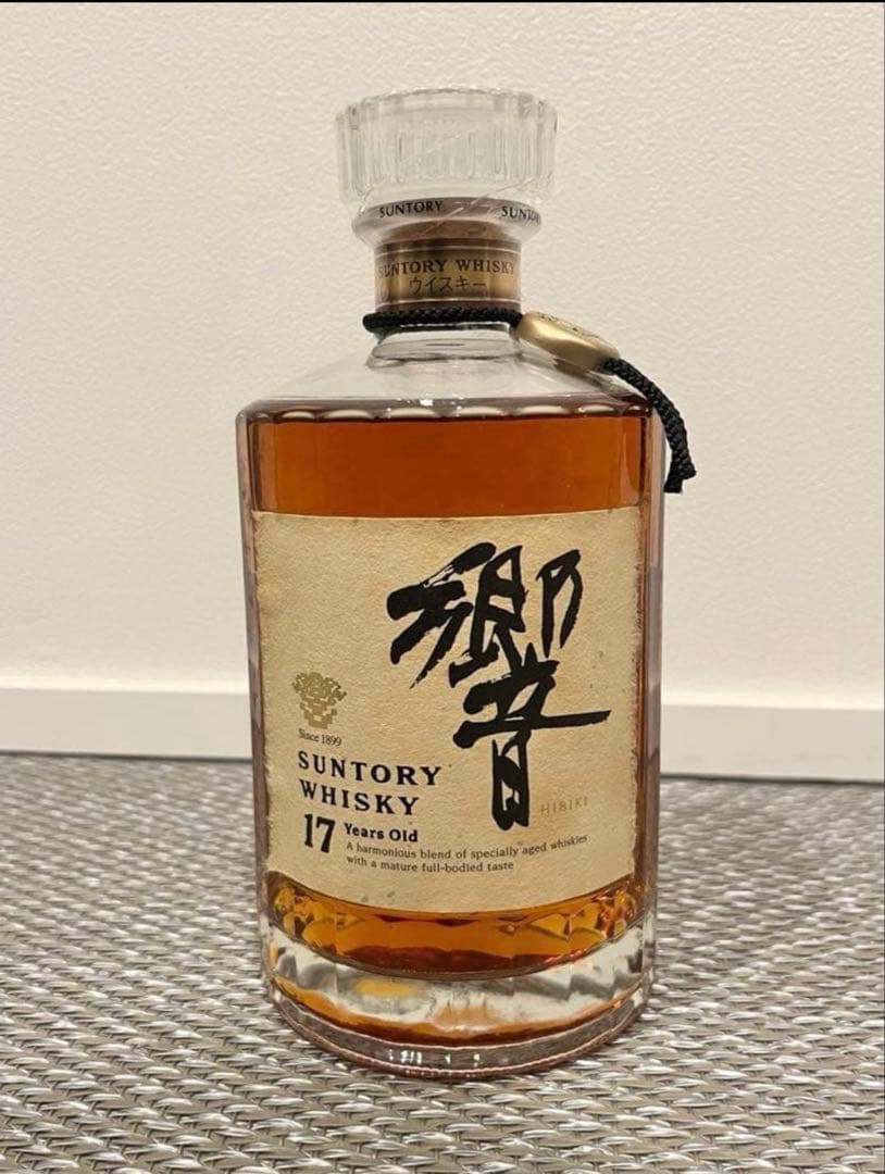 サントリー 響17年 裏ゴールド 旧ラベル 未開封 700ml 箱付き
