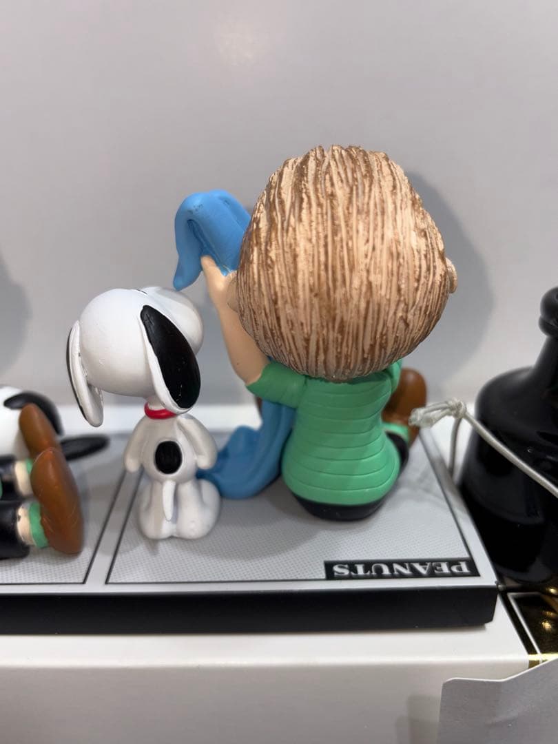 スヌーピー　ホールマーク　リミテッドエディション2023 フィギュア　レア