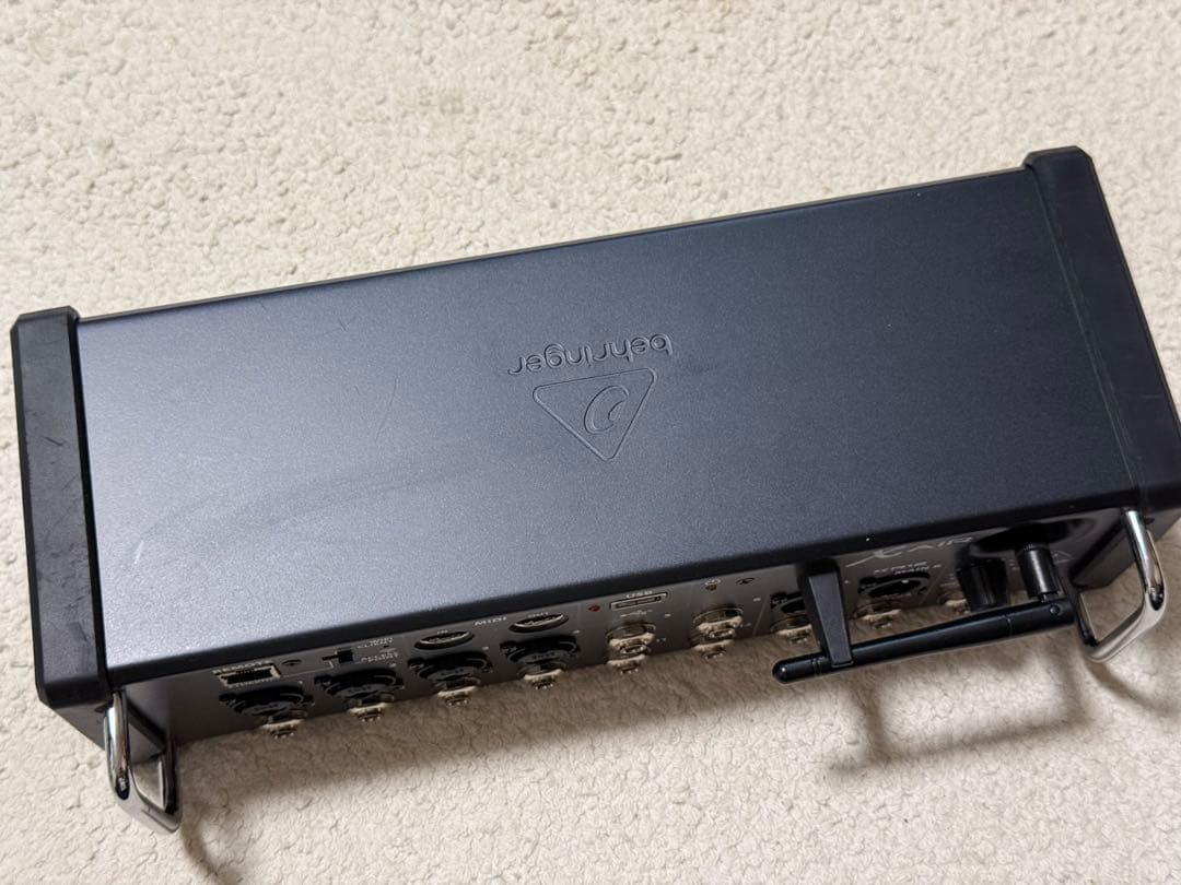 Behringer X AIR XR12 デジタルミキサー