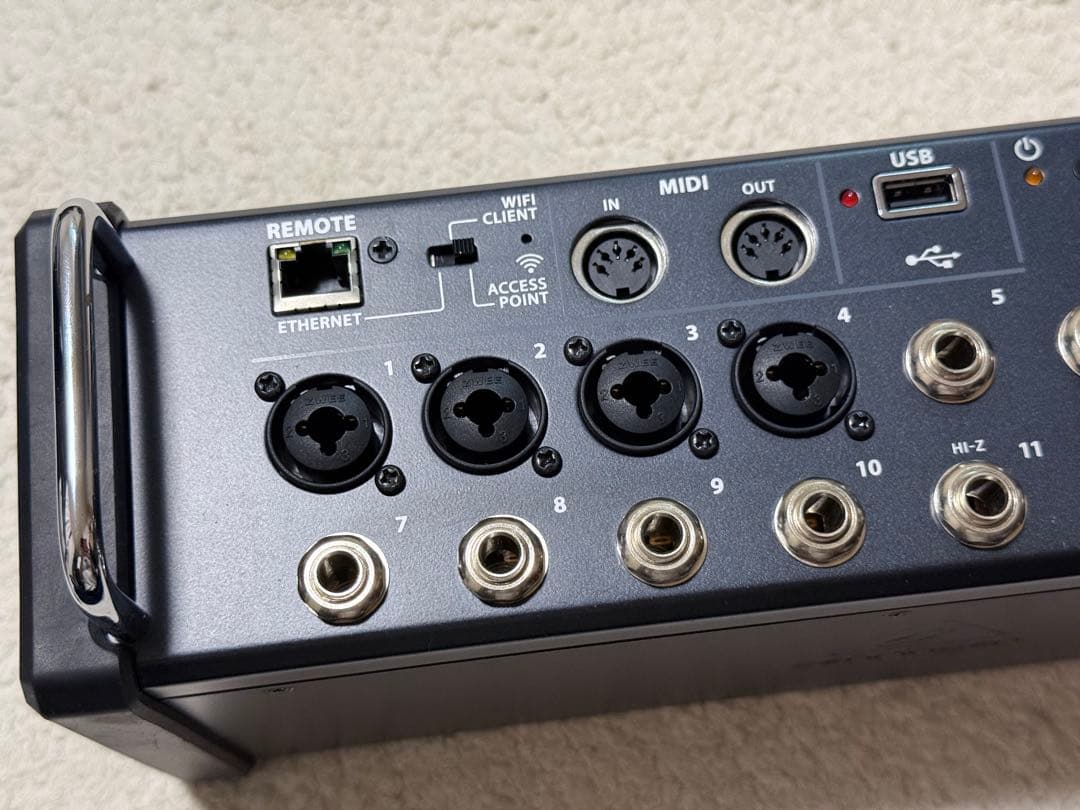 Behringer X AIR XR12 デジタルミキサー