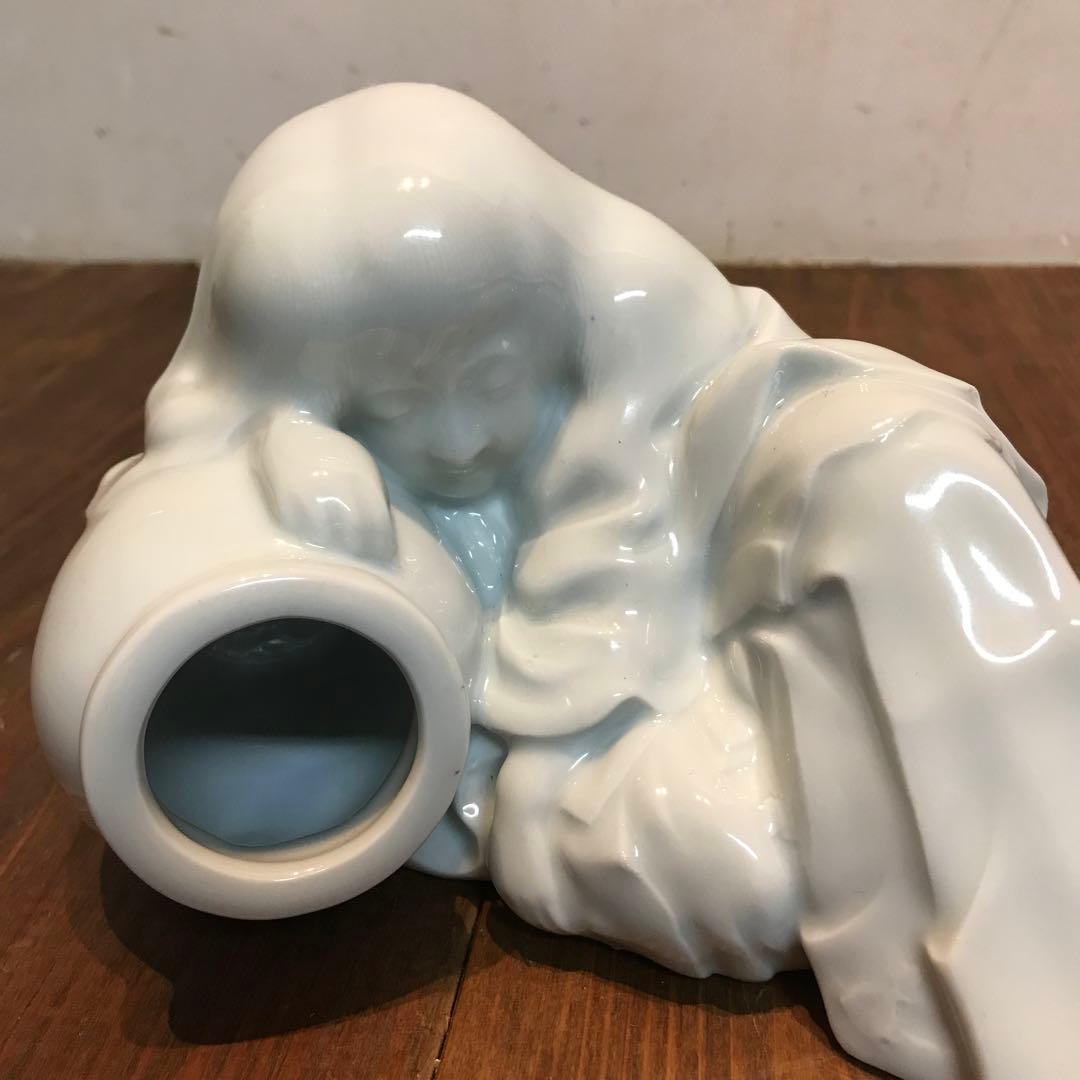 美品　陶器　慈山伯　猩々　白磁　置物　オブジェ　当時物　丁寧な作り