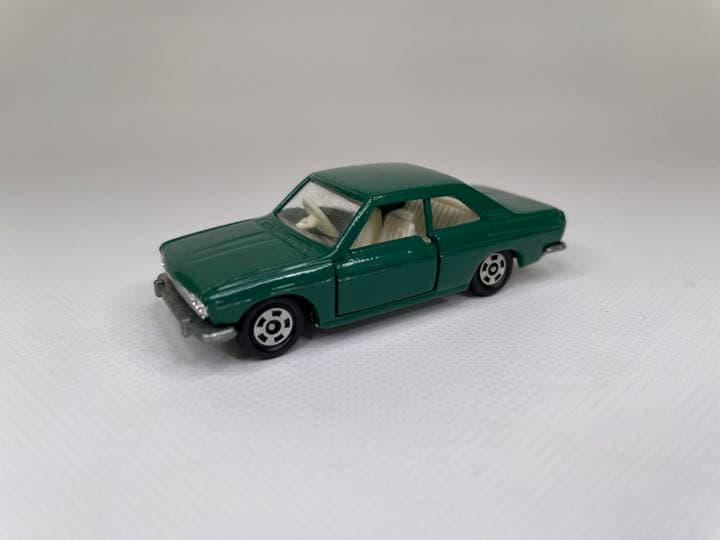 トミカ 1Aホイール ニッサン ニューブルーバードSSS 日本製