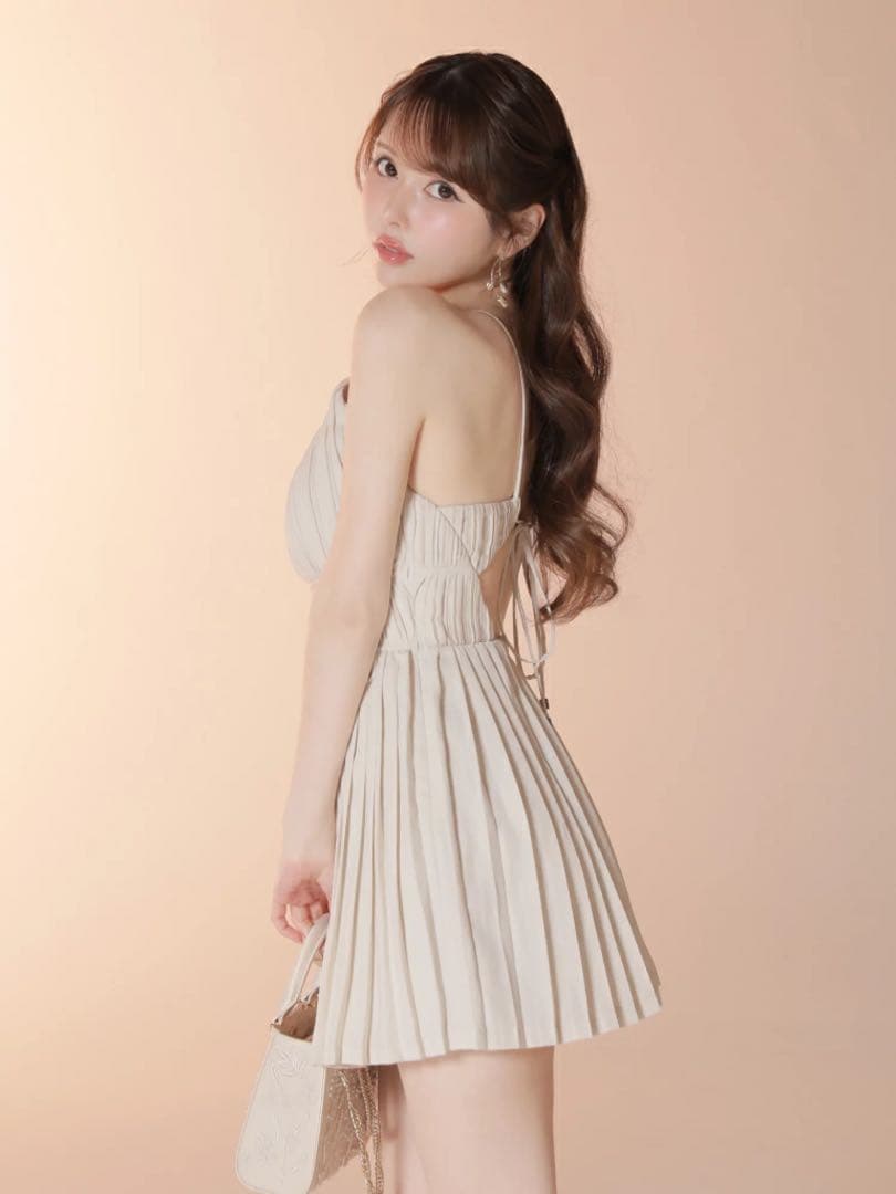 S 4628 ディア　ローブドフルールグロッシーブリエ　キャバドレス