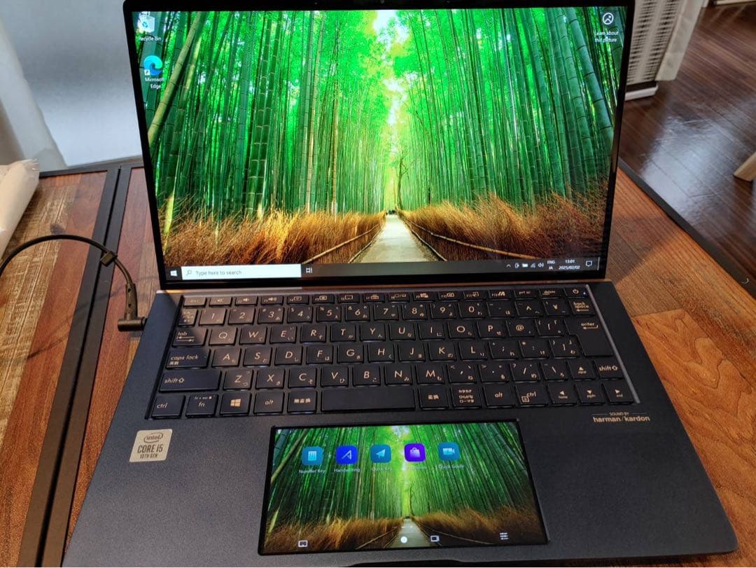 ASUS UX334F ノートPC