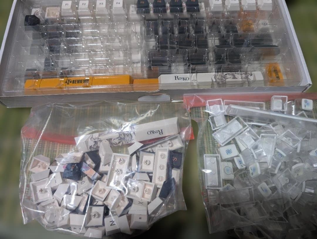 Wooting 60HE メカニカルキーボード+豪華おまけキーキャップ2種付き